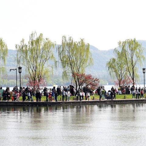 杭州的天气,是江南的温柔与任性 杭州的天气,是江南的温柔与任性