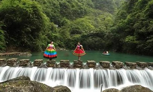湖北恩施天气预报15天,晴雨交替中的山水秘境,出行前必看指南 湖北恩施天气预报15天,晴雨交替中的山水秘境,出行前必看指南